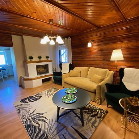 Apartamenty Domek Mysliwski Karpacz Exteriör bild
